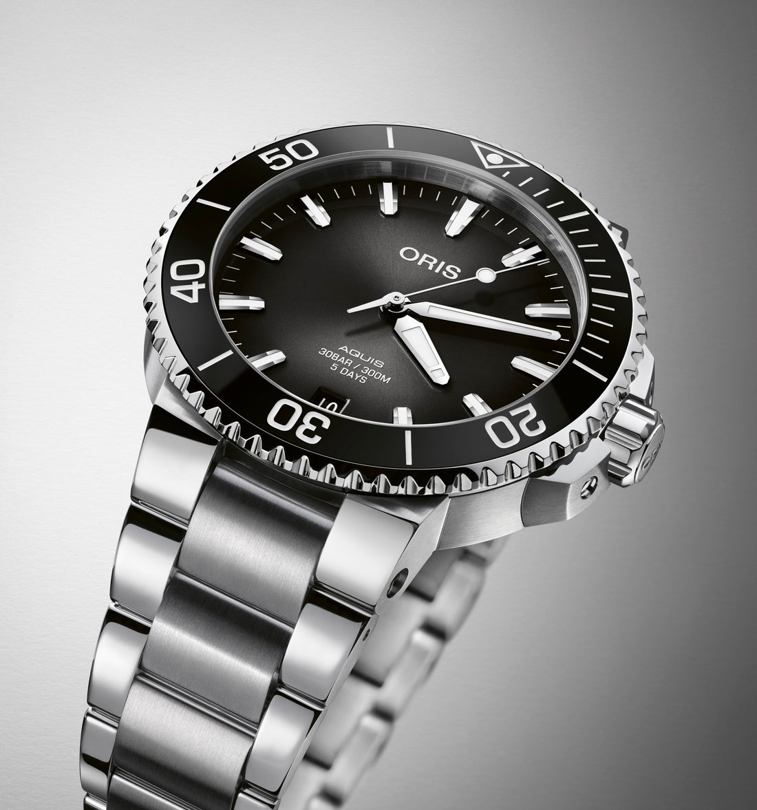 Oris Aquis Date 43,5mm Black Dial