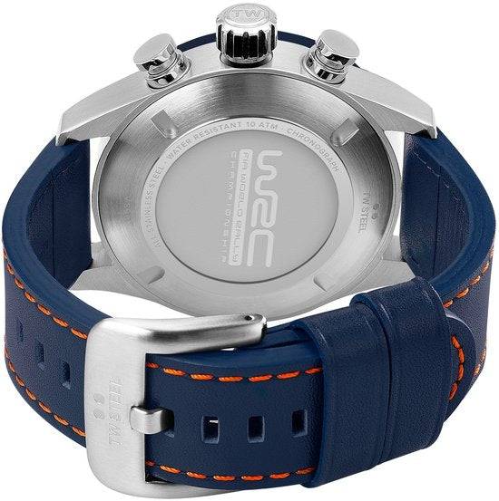 Achterzijde van de TW Steel TWVS90 Volante chronograaf herenhorloge 48mm met blauwe leren band en oranje stiksels, zilverkleurige kast en sluiting.