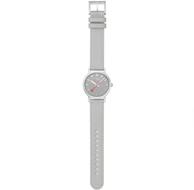 Mondaine Classic Spoorweg Dameshorloge 36 mm - horlogeoutlet.nl