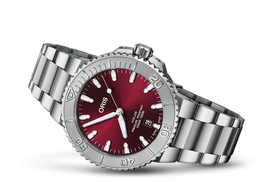 Oris Aquis Date Relief Red Dial 41,5mm