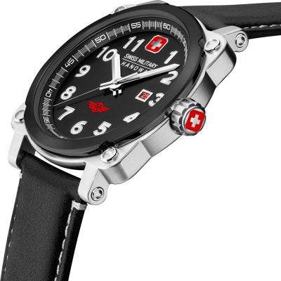 Aerograph Night Vision - Swiss Military Hanowa Herenhorloge met zwart lederen band, 43mm kast en Zwitsers quartz uurwerk. Pilot design met saffierglas.